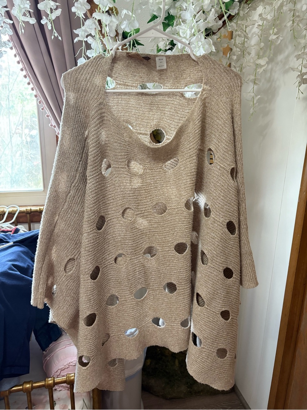 Kerisma Cream Hole-Pattern Poncho - Picture 4 of 8